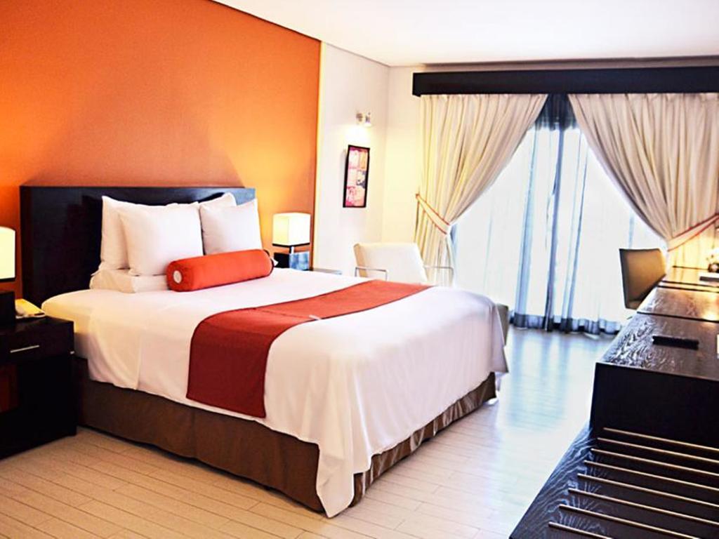 Thunderbird Resorts - Poro Point San Fernando City  Extérieur photo