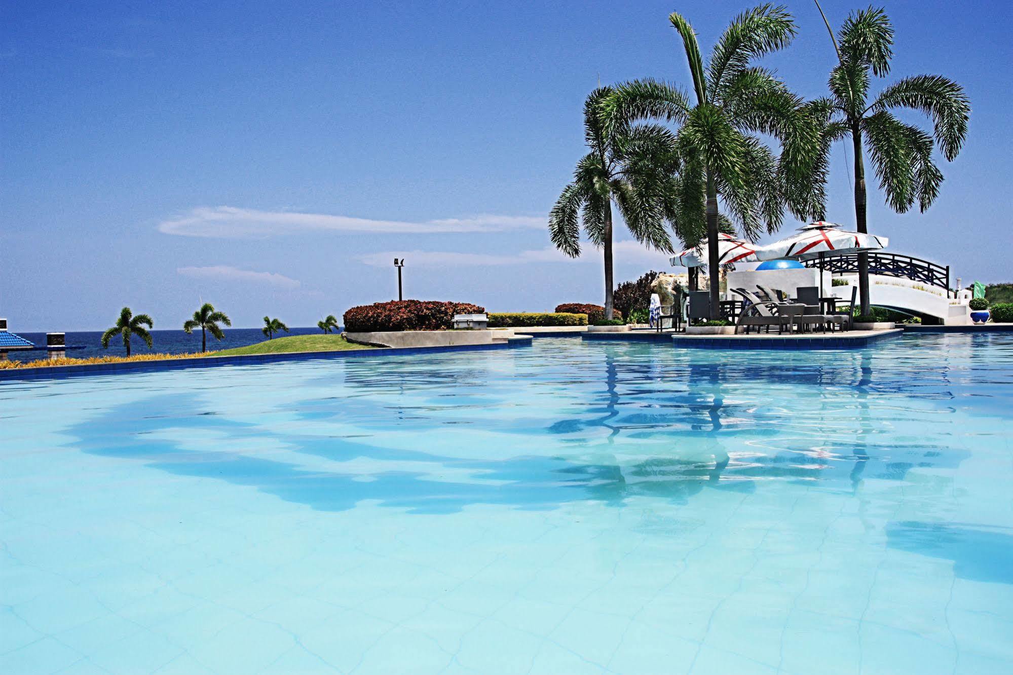 Thunderbird Resorts - Poro Point San Fernando City  Extérieur photo